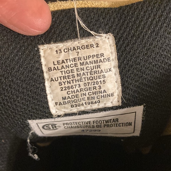 Steel toe work boots size 7 tan colour brand is workload safety boots - Picture 4 of 6